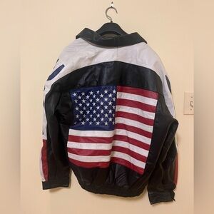USA American flag vintage leather bomber jacket. Size large